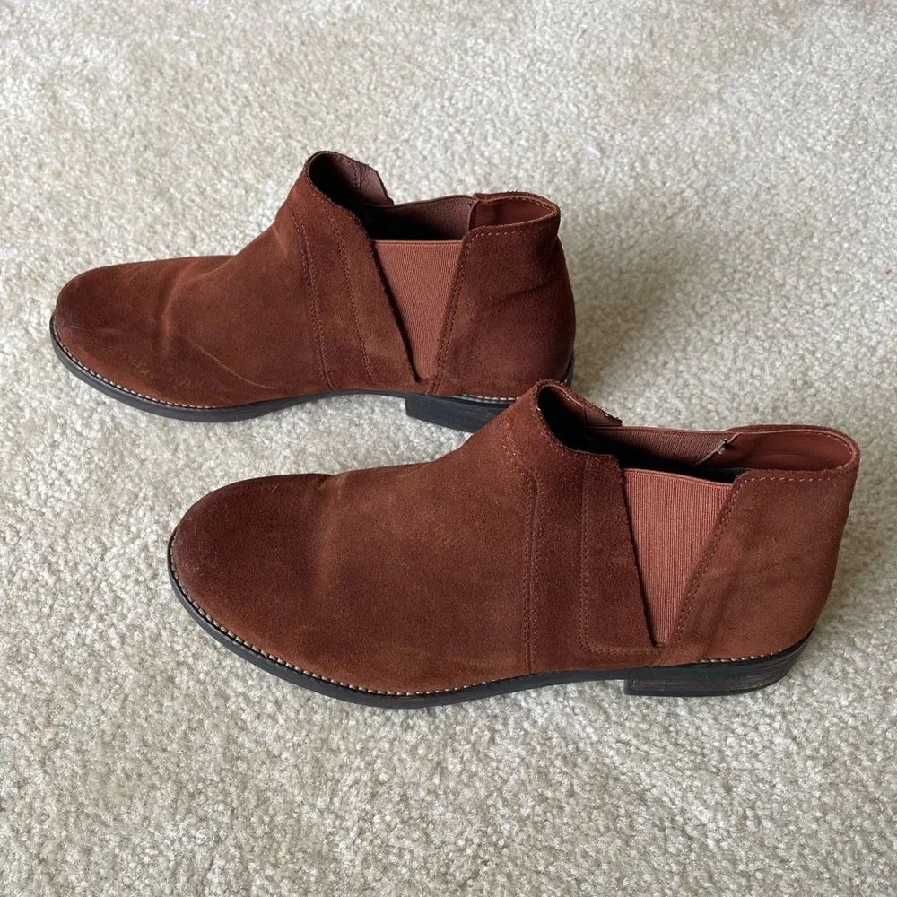 CLARKS Demi Beat‎ Ankle Boots. Women size 10.5. - Picture 3 of 8